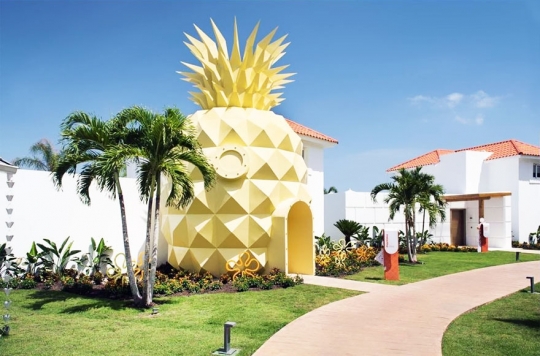 Ingin tinggal di rumah nanas Spongebob? Menginap saja di resort ini