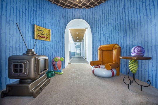 Ingin tinggal di rumah nanas Spongebob? Menginap saja di resort ini