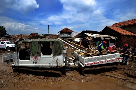 PMI kerahkan hagglund untuk evakuasi korban banjir bandang Garut