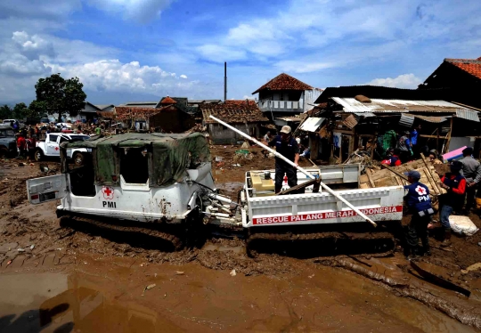 PMI kerahkan hagglund untuk evakuasi korban banjir bandang Garut