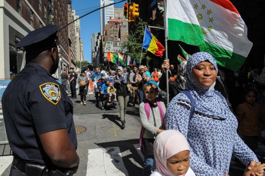 Semarak parade Hari Muslim di New York