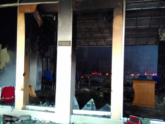 Begini kondisi Gedung DPRD Gowa yang dibakar massa