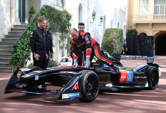 Ketika Pangeran Monako beralih profesi jadi pembalap Formula E