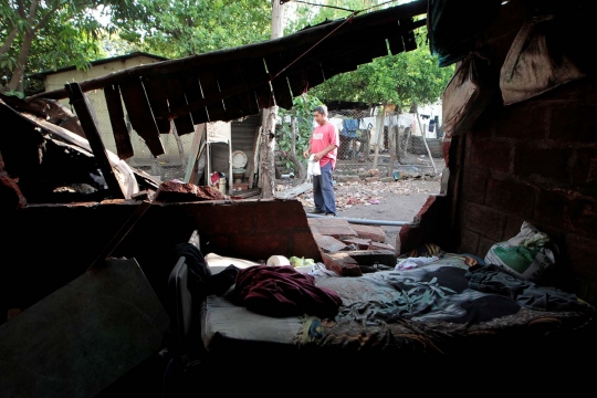 Porak-poranda rumah warga Nikaragua akibat gempa 5,1 SR