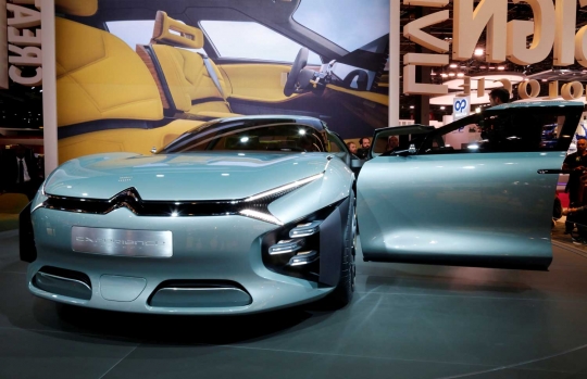 Deretan mobil-mobil mewah masa depan di Paris Auto Show