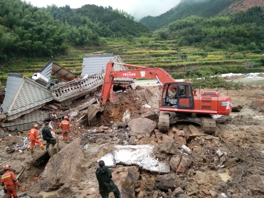 Luluh lantak China dihantam Topan Megi