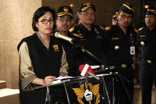 Sri Mulyani dan Bea Cukai ungkap kasus rokok ilegal