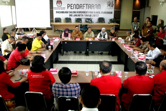 Rapat pleno KPUD DKI Jakarta