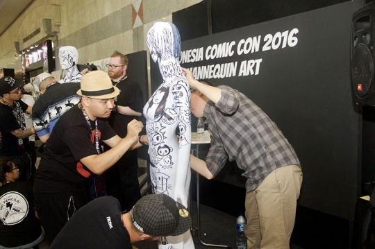 Jalan-jalan melihat serunya Indonesia Comic Con 2016