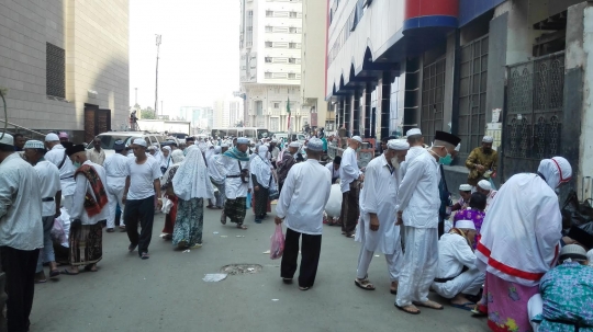 Keseruan berbelanja di 'pasar rasa Indonesia' Makkah