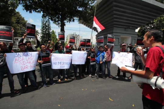 Aksi para wartawan gugat anggota TNI yang aniaya kontributor Net.TV