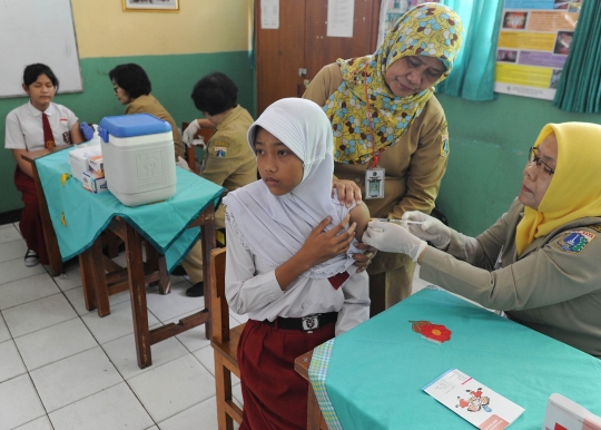 Menkes dan Wagub DKI buka bulan imunisasi anak sekolah