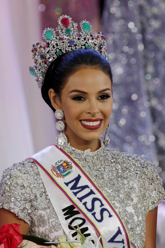 Wanita tercantik di Monagas raih mahkota Miss Venezuela 2016