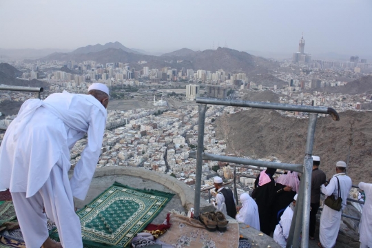 Mendaki ke puncak kenabian Muhammad SAW di Jabal Nur