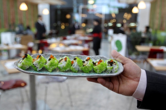 Sensasi kelezatan sushi rasa Arab