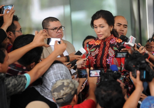 Istri Irman Gusman akhirnya penuhi panggilan KPK