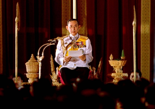 Mengenang Raja Bhumibol, sosok pemersatu Thailand