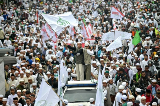 Ribuan massa ormas Islam banjiri jalan Medan Merdeka Timur