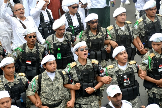 Ribuan massa ormas Islam banjiri jalan Medan Merdeka Timur