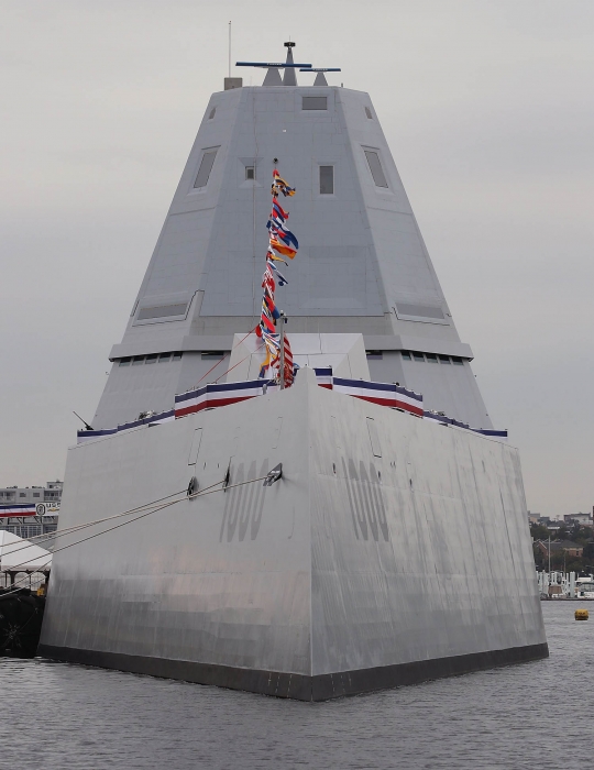 Ini wujud USS Zumwalt, kapal penghancur terbesar militer AS