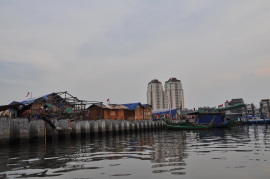 Kehidupan warga Pasar Ikan Luar Batang bertahan di tanah gusuran