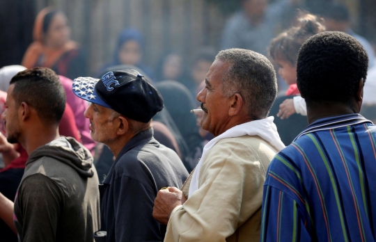 Krisis, warga Mesir rela antre demi sembako subsidi