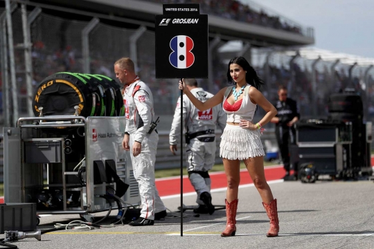 Aksi gadis-gadis grid F1 seksi di GP Amerika