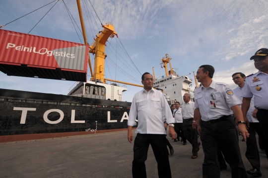 Pelepasan perdana kapal tol laut logistik Natuna