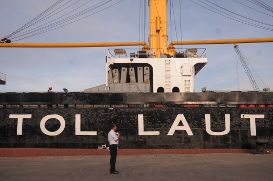 Pelepasan perdana kapal tol laut logistik Natuna