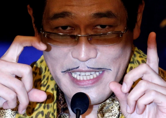 Pikotaro, penyanyi Pen Peanaple Apple Pen raih rekor dunia