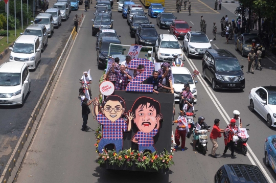 Pawai mobil hias meriahkan kampanye damai Pilkada DKI