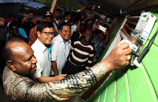 Ungkapan syukur masyarakat Papua usai PLN terangi wilayahnya