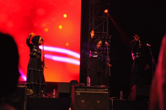 Sang Raja Dangdut dan Soneta goyang panggung Synchronize Fest