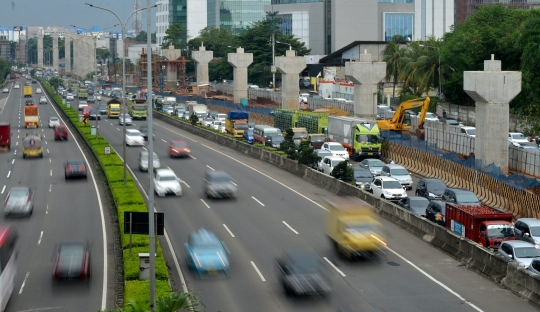 Melihat kondisi terkini megaproyek MRT di Jalan TB Simatupang