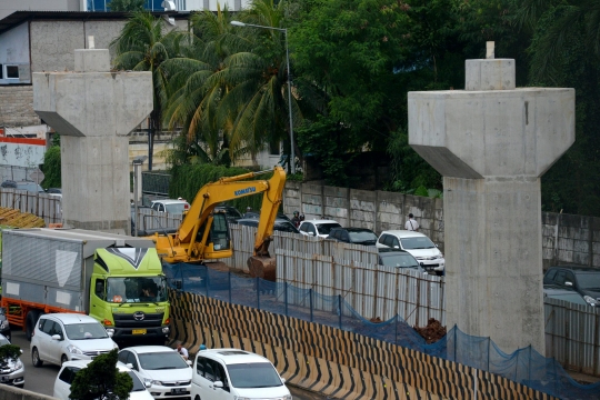 Melihat kondisi terkini megaproyek MRT di Jalan TB Simatupang