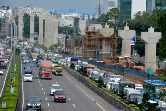 Melihat kondisi terkini megaproyek MRT di Jalan TB Simatupang