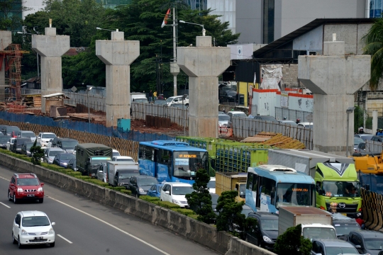 Melihat kondisi terkini megaproyek MRT di Jalan TB Simatupang