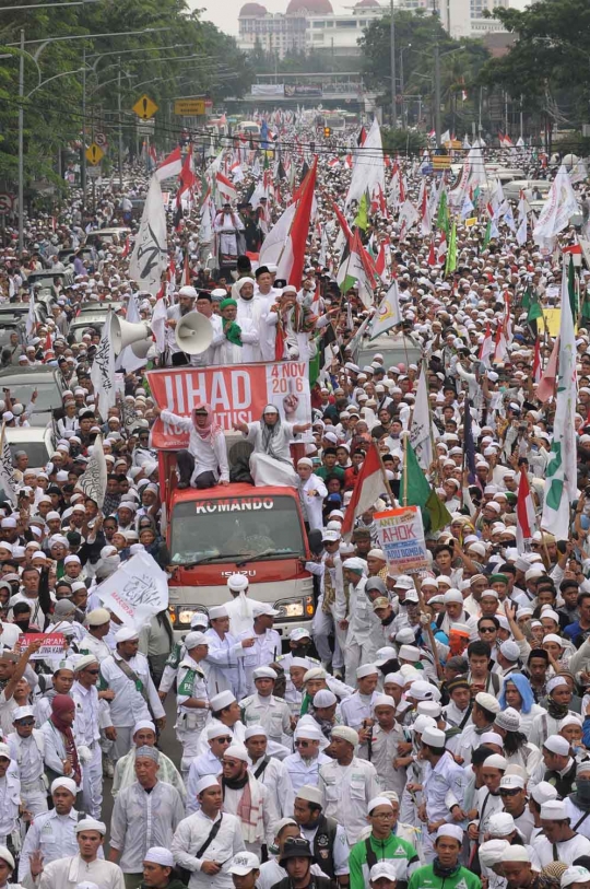 Tokoh agama dan politik meriahkan demo 4 November