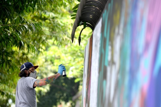 Kolaborasi karya 10 seniman Graffiti Prancis-Indonesia hiasi Thamrin