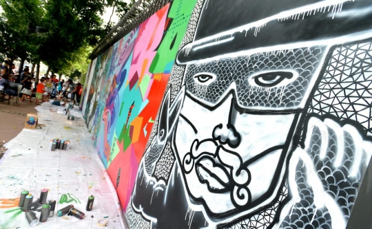 Kolaborasi karya 10 seniman Graffiti Prancis-Indonesia hiasi Thamrin