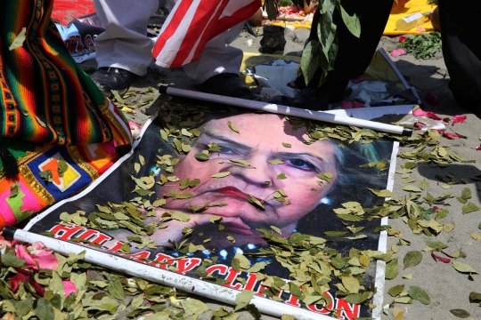 Ritual unik dukun di Peru ramal pemenang Pilpres AS