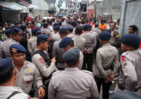 Brimob jaga ketat blusukan Djarot di Kembangan Utara