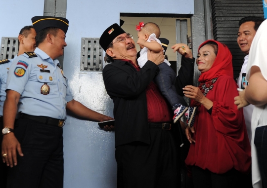 Momen bahagia Antasari Azhar bebas dari penjara