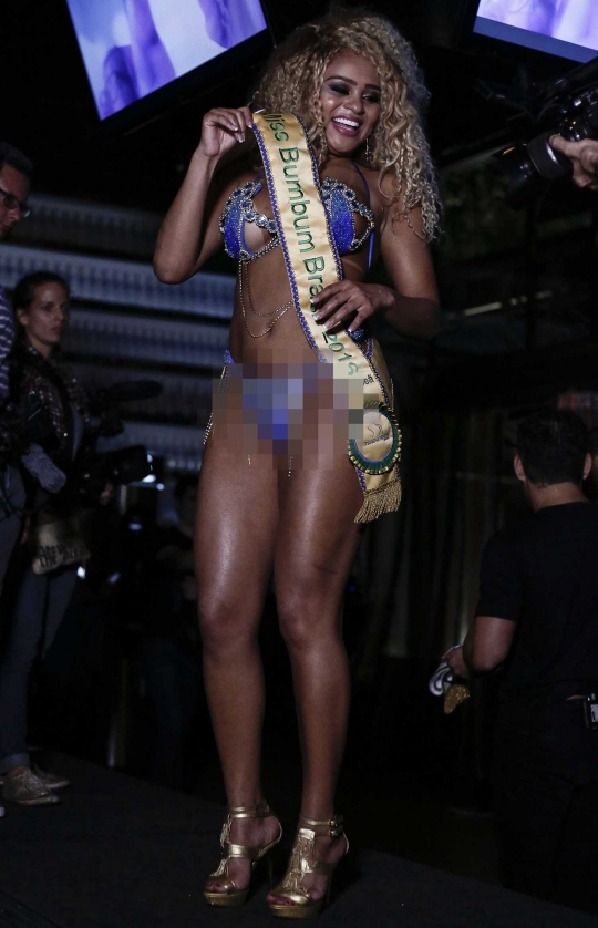 Aksi kontestan berbokong seksi di pemilihan Miss Bumbum Brasil 2016