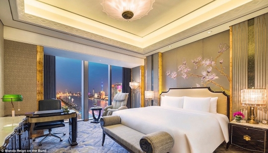 China resmikan hotel tujuh bintang pertamanya