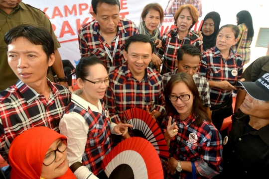Ahok terima pengaduan dan aspirasi warga di Rumah Lembang