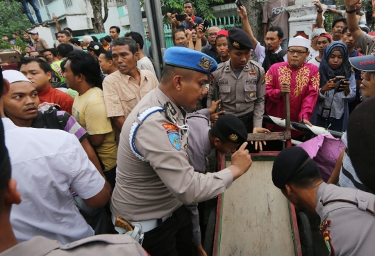 Kampanye di Sawah Besar, Cawagub Djarot diadang pendemo