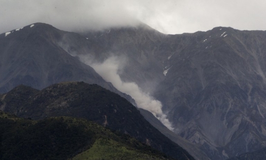 Penampakan kerusakan dari udara akibat gempa 7,8 SR di Selandia Baru