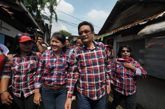 Djarot dan istri blusukan ke Kebayoran Lama