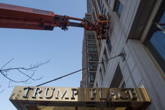 Ini apartemen Trump Place yang ganti nama akibat penghuni malu